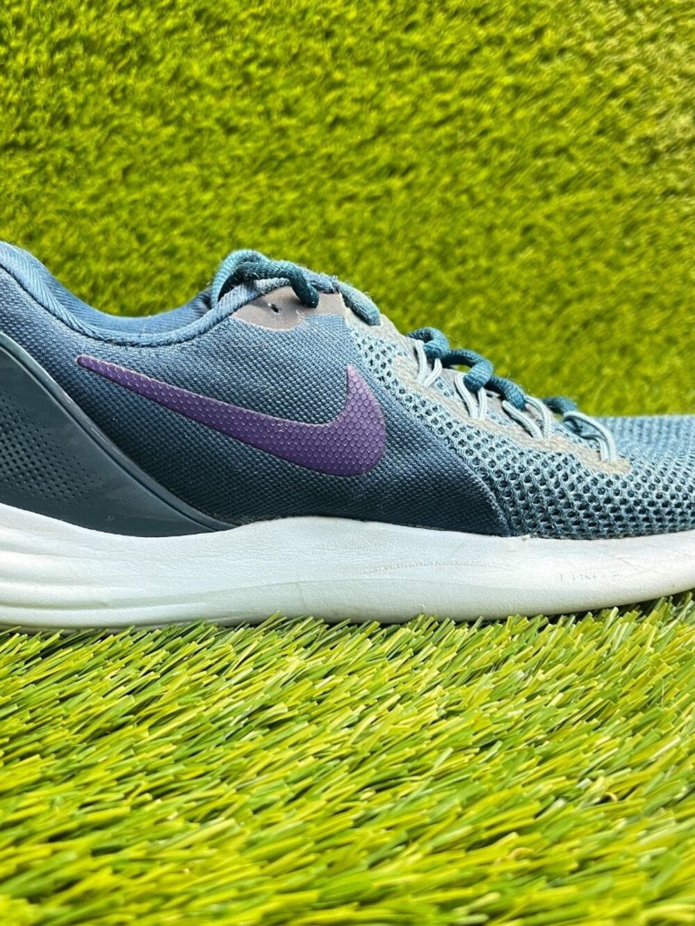 Nike Lunar Apparent Womens Size 7.5 Blue Purple Athletic‎ Running Shoes Sneakers